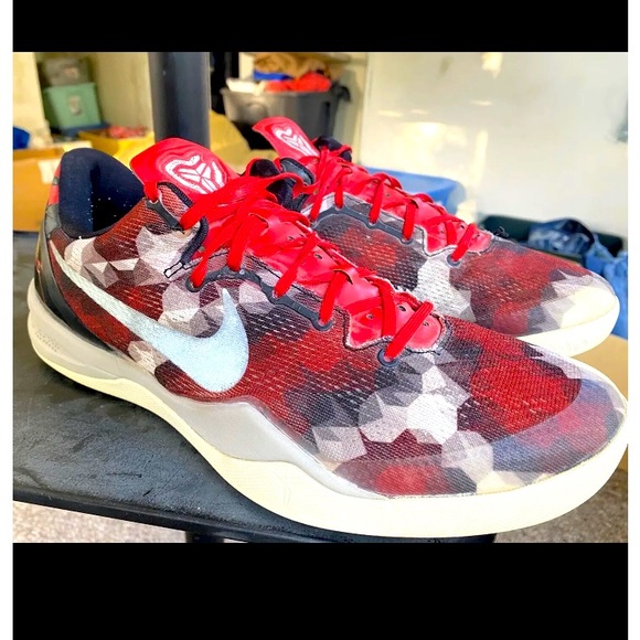 milk snake kobe 8s